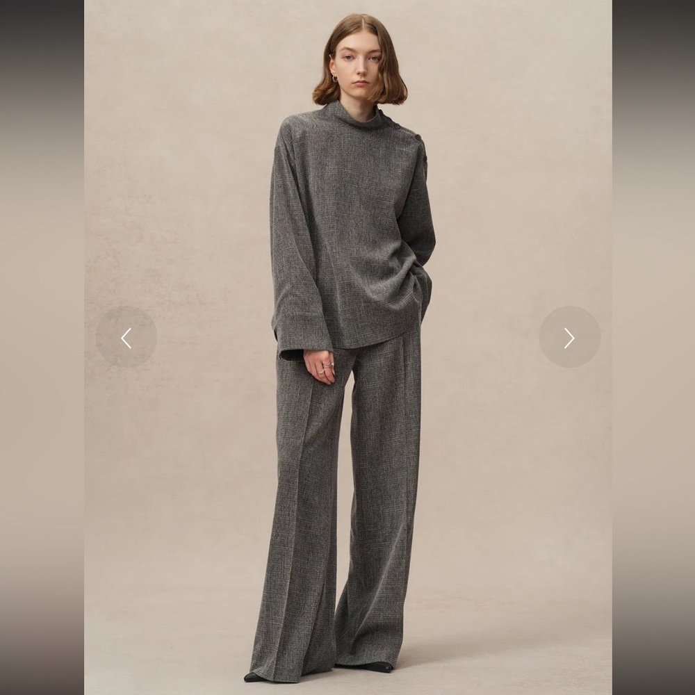 Fabrique Basso Side Placket Top in TR Blend